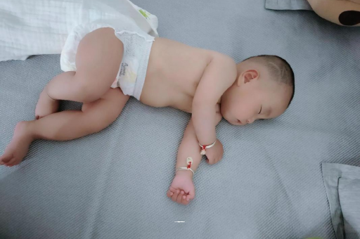 仁怀几个月宝宝会抬头